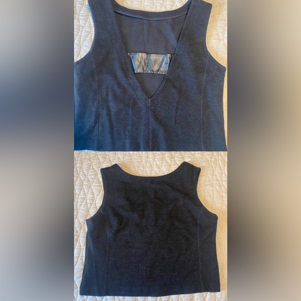 Banana republic low back cropped tank shell with vegan leather detail. Size 14.